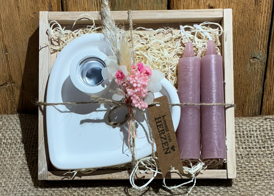 Geschenkset „Von Herzen“ – Kerzenhalter mit Trockenblumen & Kerzen