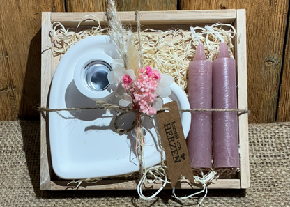 Geschenkset „Von Herzen“ – Kerzenhalter mit Trockenblumen & Kerzen