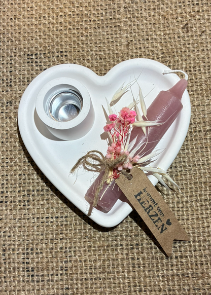 Herz-Kerzenhalter mit Trockenblumen & Kerze